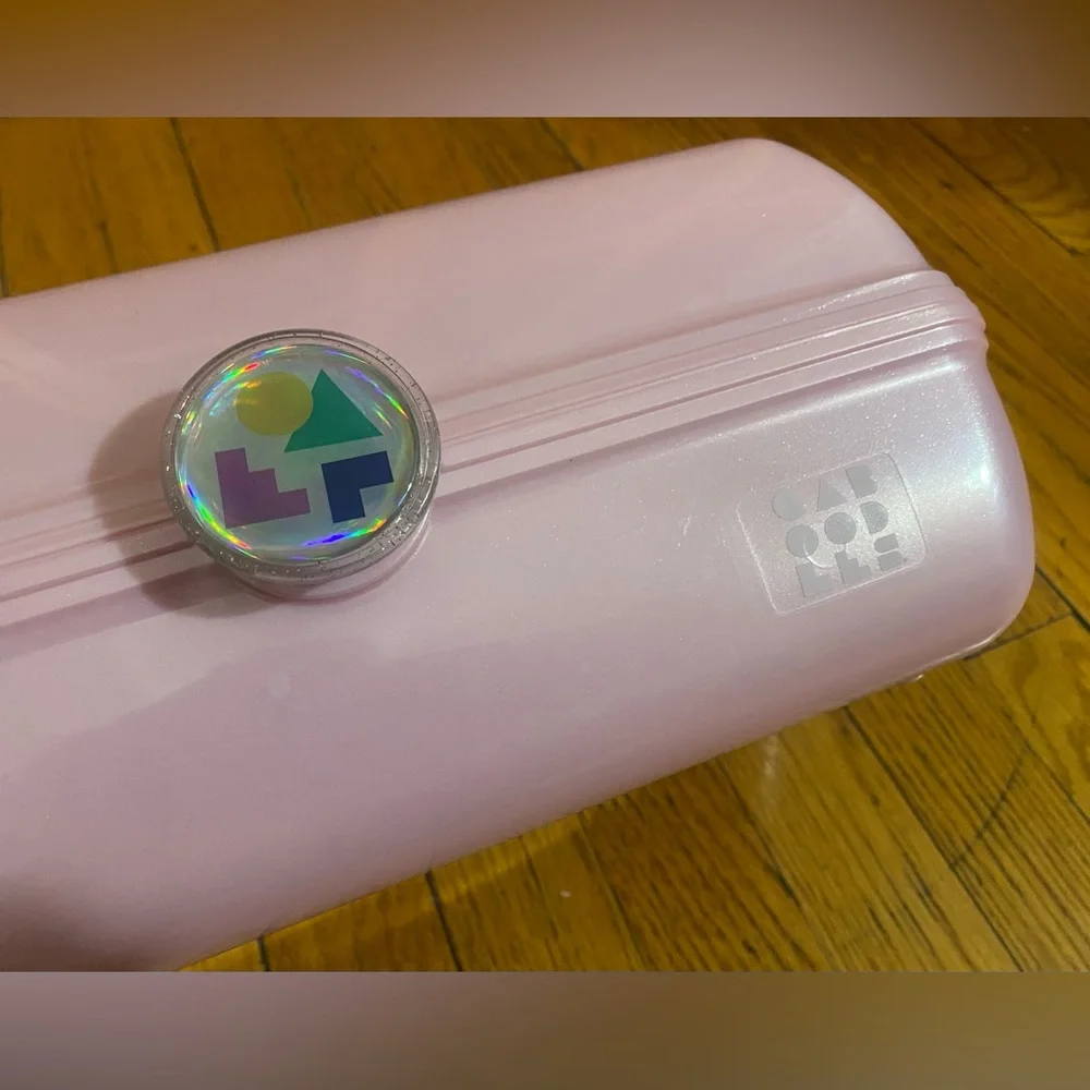 Vintage Caboodles case- pink and sparkly with mirror